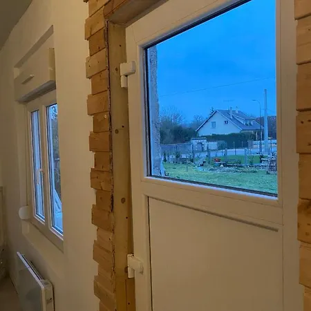 Adorable Gesthouse Avec Parking Gratuit Sur Place. Apartment Le Chene