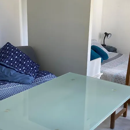 Adorable Gesthouse Avec Parking Gratuit Sur Place. Apartment *